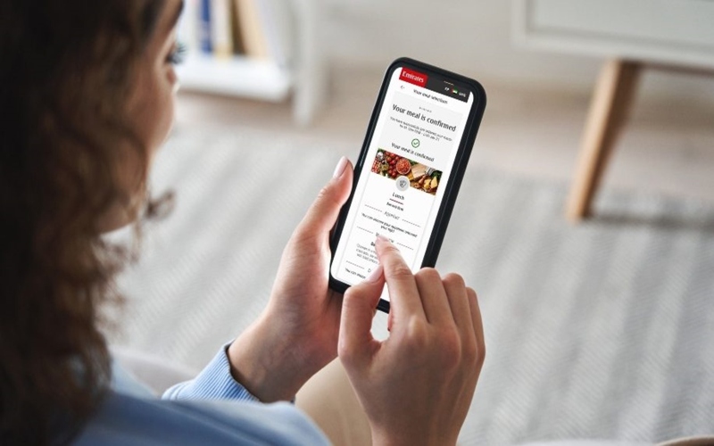 Emirates to introduce meal pre-ordering service on London flights