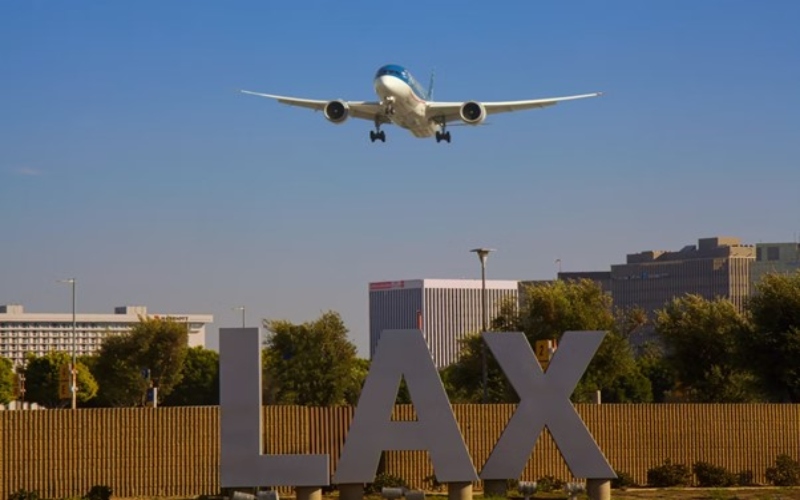 Los Angeles World Airports Bans Single-Use Plastic Water Bottles