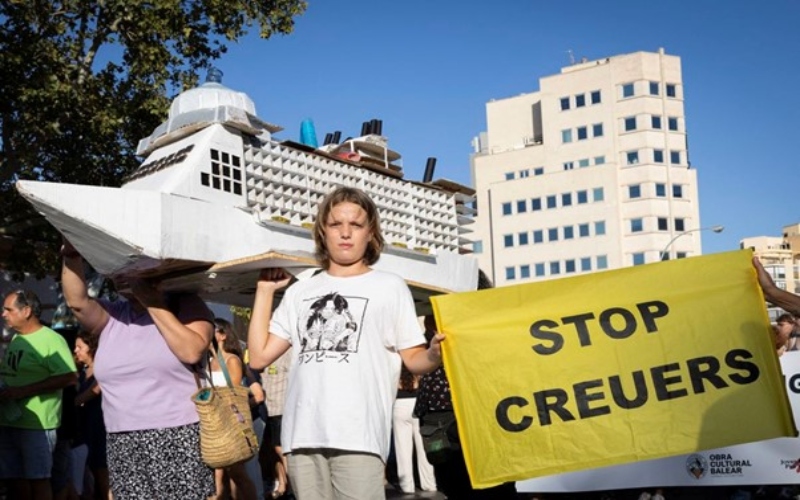 Mass protest on Spanish island Mallorca calls for ‘limits on tourism’
