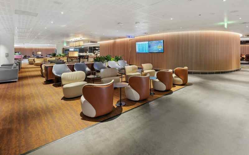 Qantas’ new-look LAX business class lounge